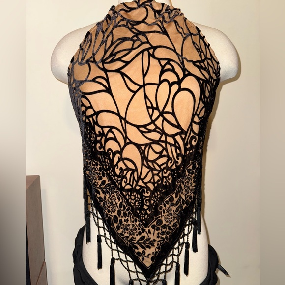 Unknown Tops - Vintage - Black Velvet Fringe Glass Beaded Halter Top